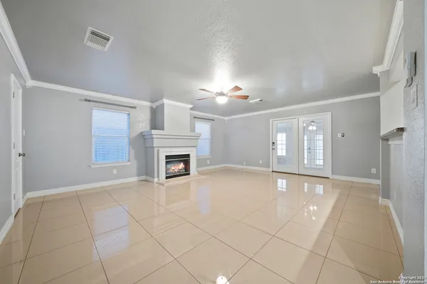 $2,350 | 11016 Forest Shower, Live Oak, TX 78233