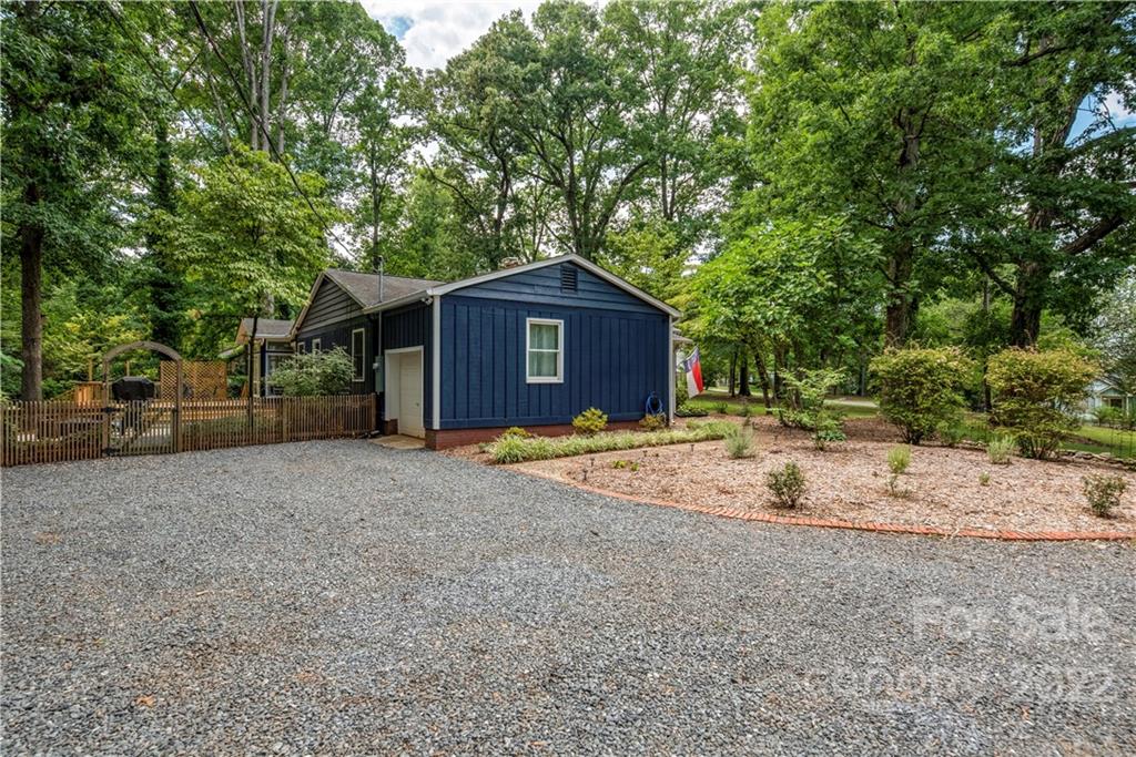 700 Silverleaf Road Charlotte, NC 28217 - Photo 30 of 30 Gallery Image 30