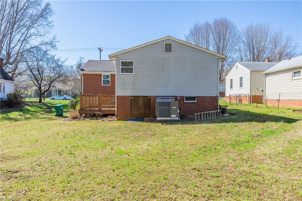 1404 Forrest Street High Point, NC 27262 - Photo 36 of 39