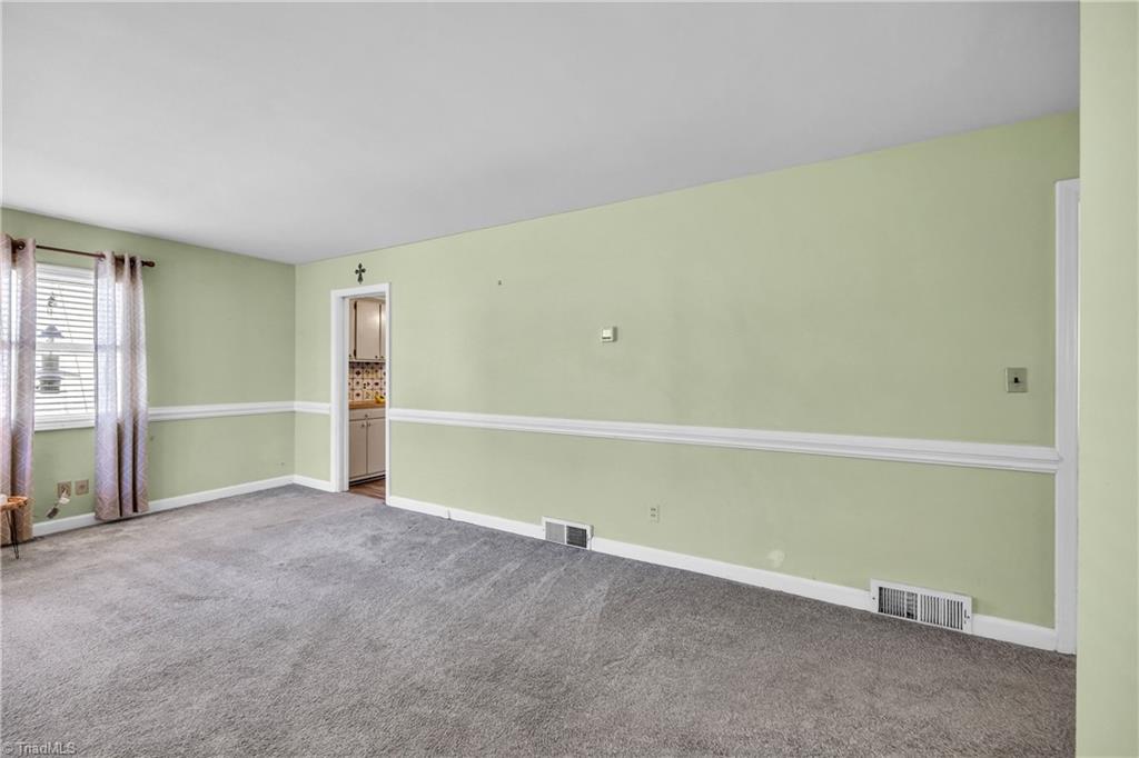 1404 Forrest Street High Point, NC 27262 - Photo 8 of 39 Living Room