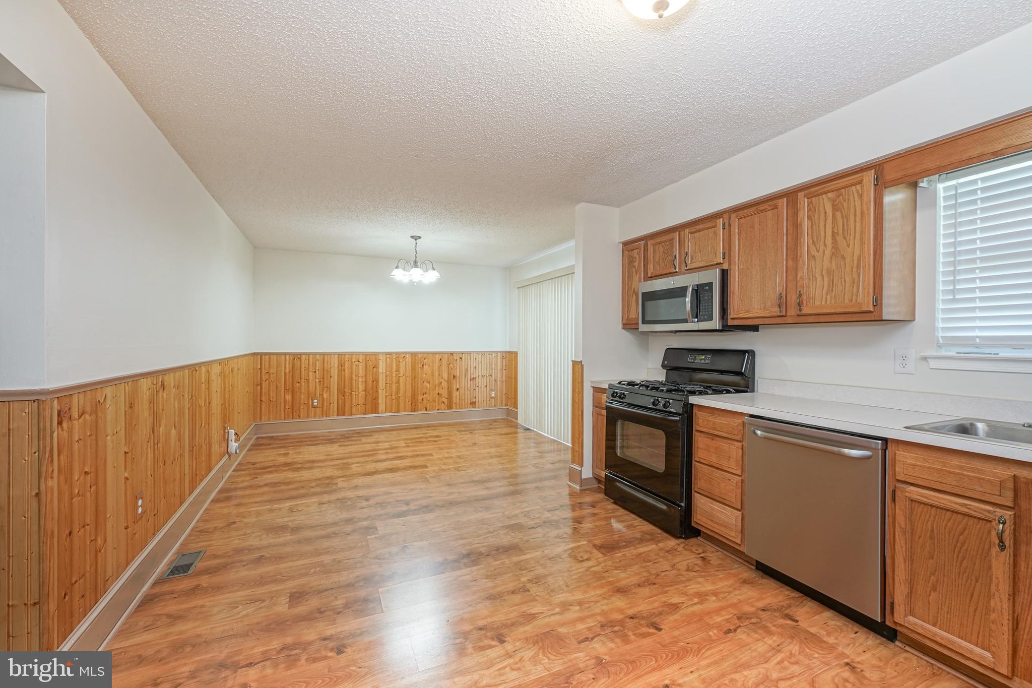 214 Chestnut Avenue Magnolia, NJ 08049 - Photo 7 of 28