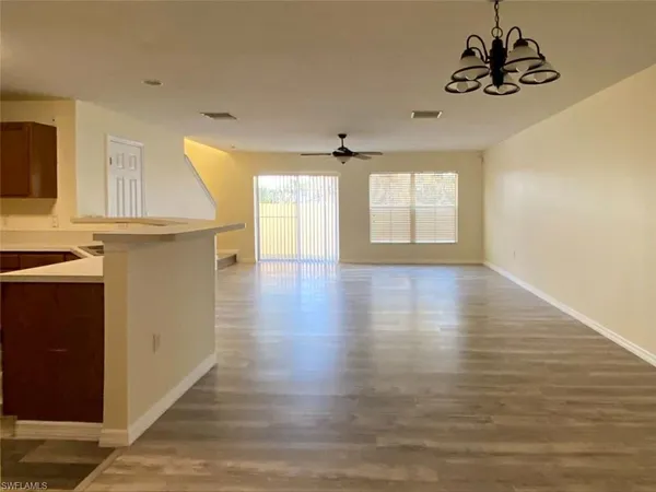 $1,800 | 10823 Great Carlisle Court, Riverview, FL 33578