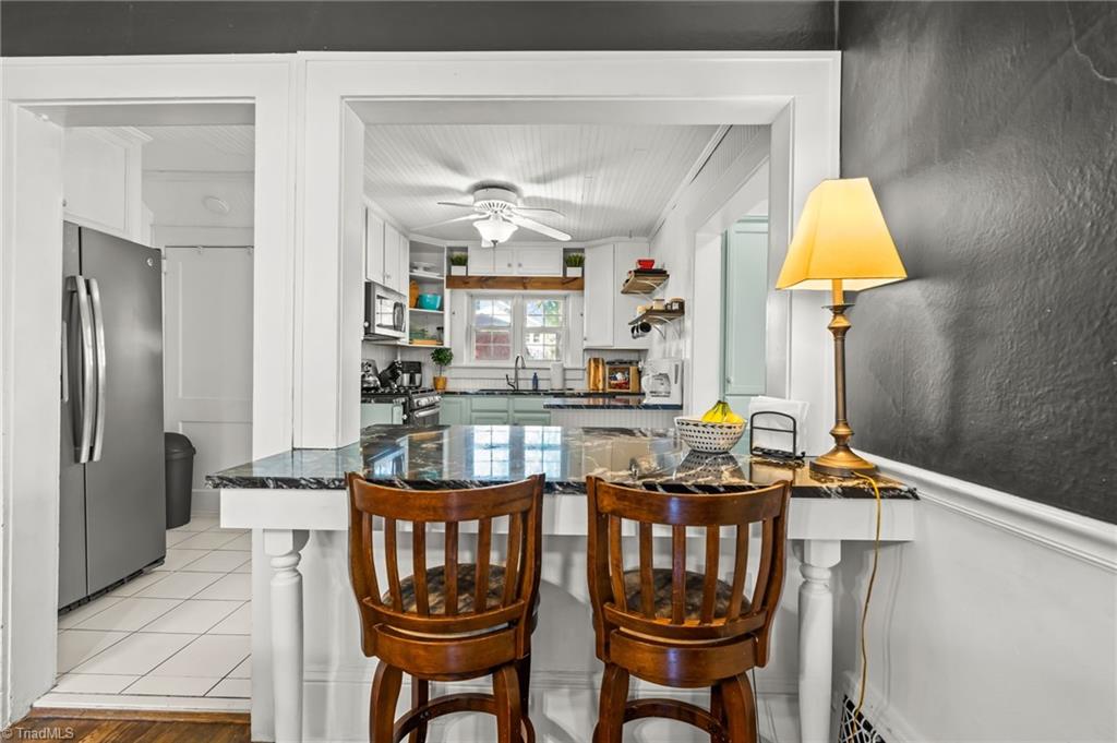 710 Delmont Street High Point, NC 27262 - Photo 13 of 50 Entertain the Cook!