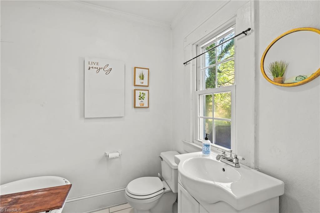 710 Delmont Street High Point, NC 27262 - Photo 19 of 50