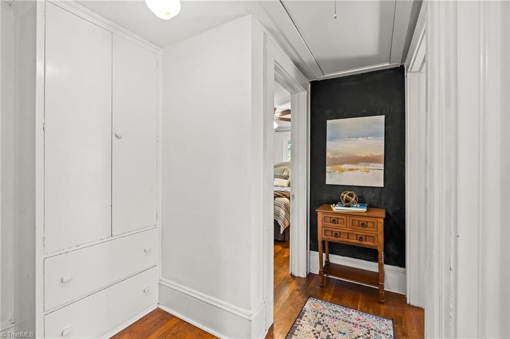 710 Delmont Street High Point, NC 27262 - Photo 22 of 50 Entry upstairs