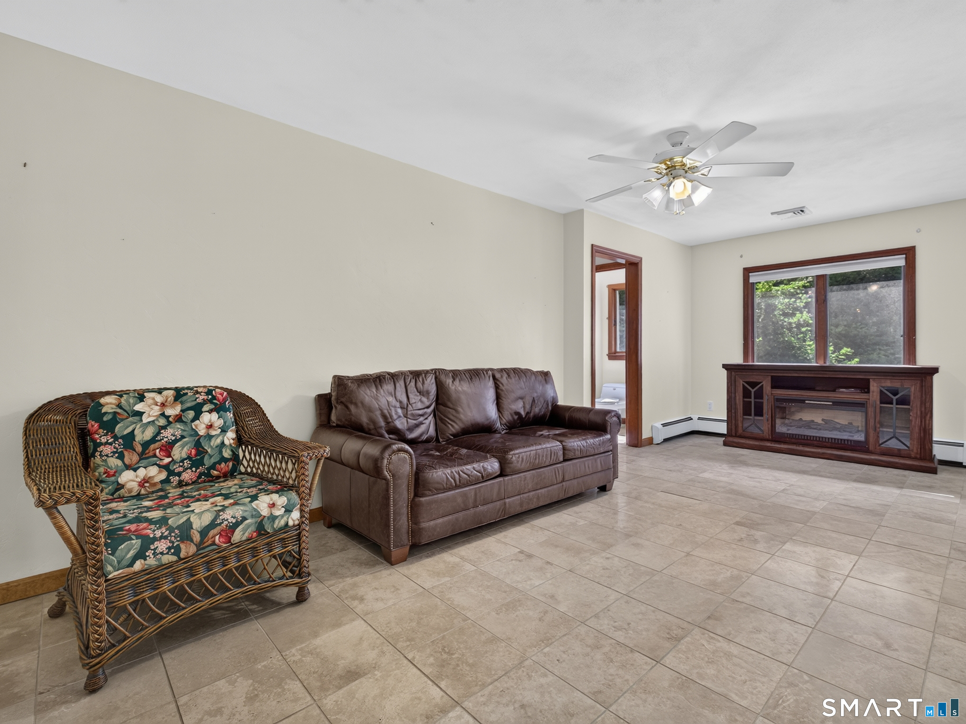 475 Meridian St Extension Groton, CT 06340 - Photo 18 of 40