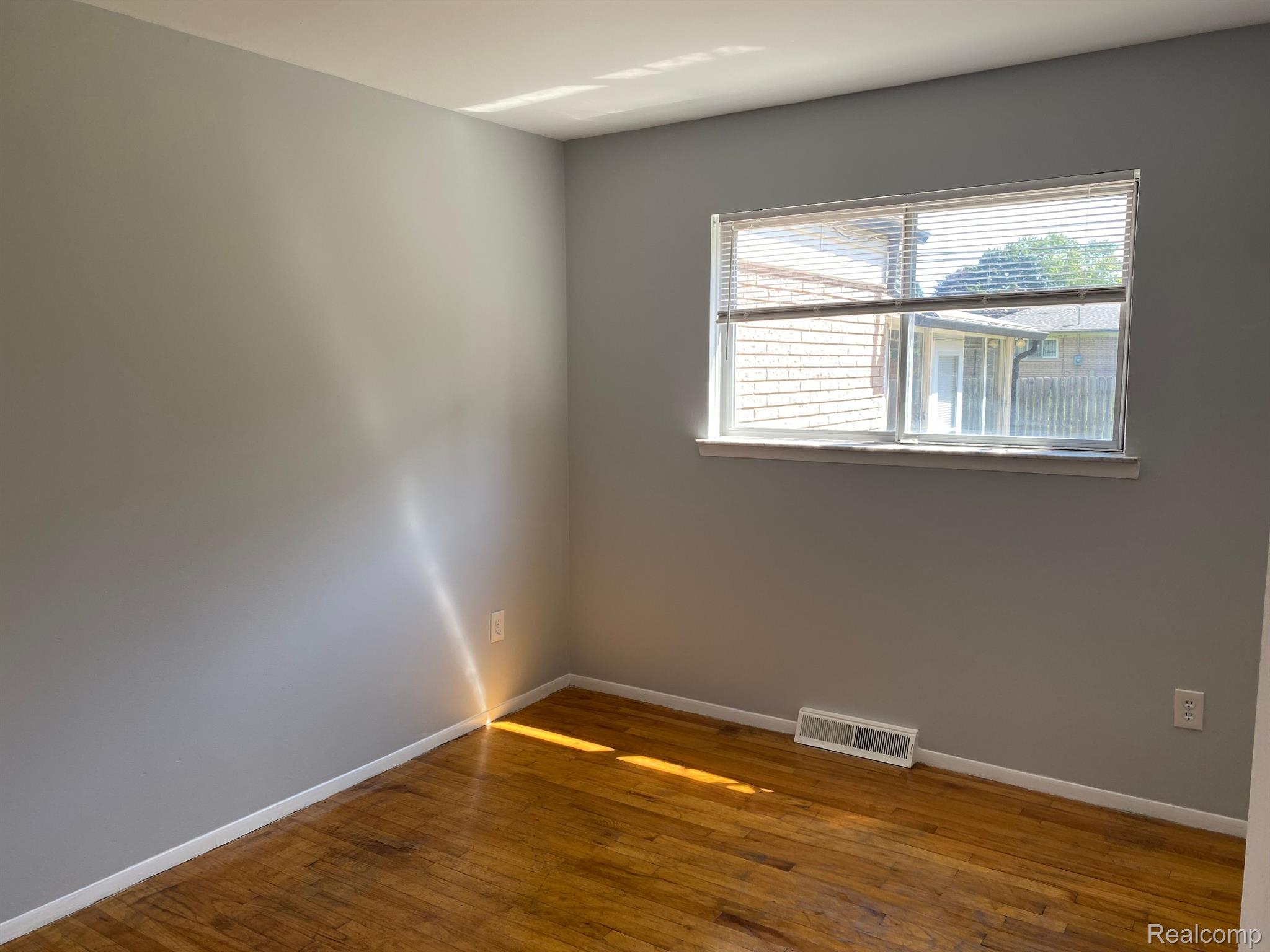 35860 Garfield Road Clinton Township, MI 48035 - Photo 12 of 31 Gallery Image 12