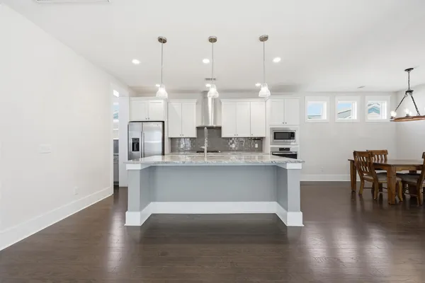 $3,100 | 236 Oak View Way, Summerville, SC 29483