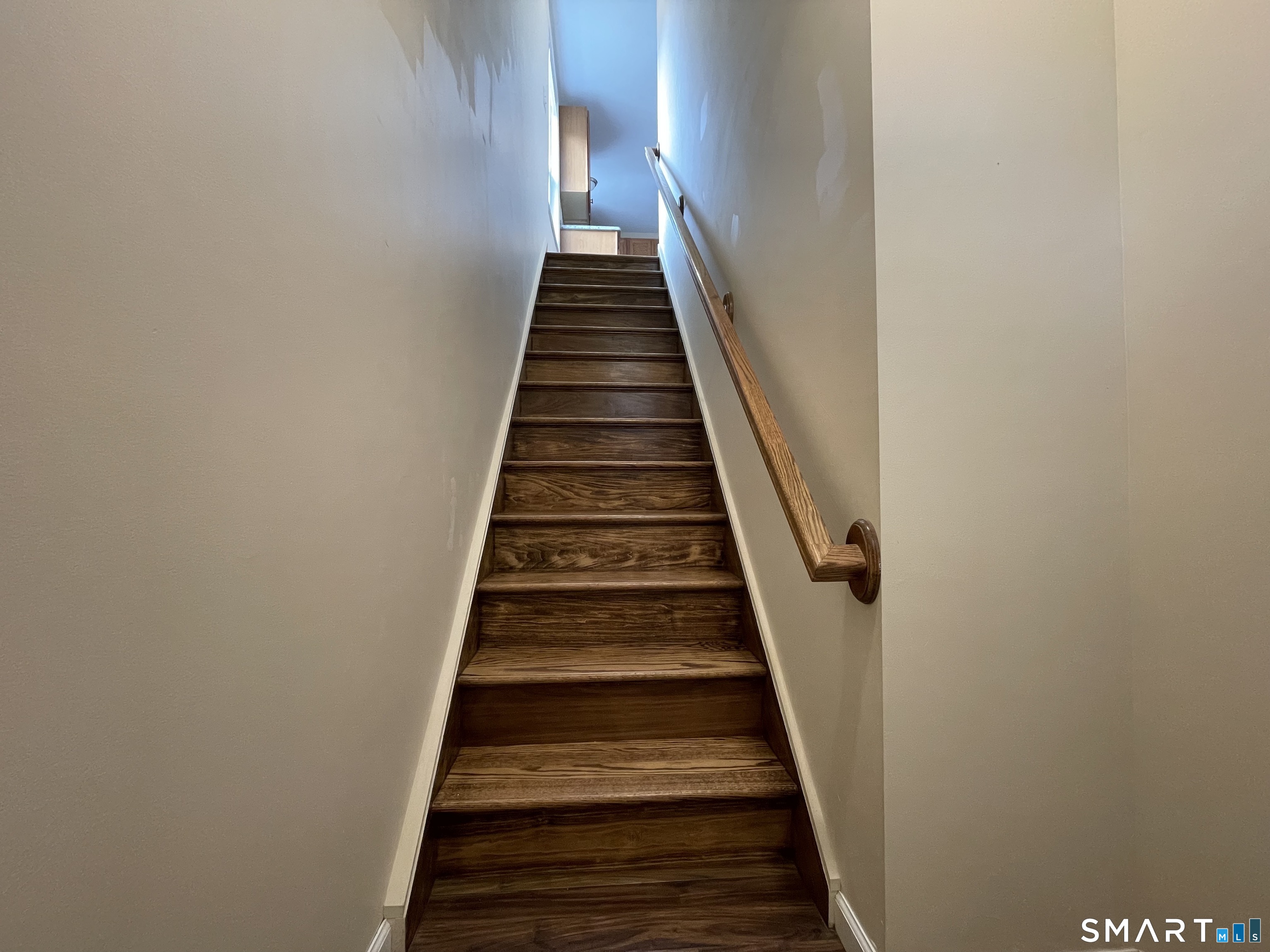 522 Worthington Ridge Berlin, CT 06037 - Photo 20 of 20 Stairway to second floor