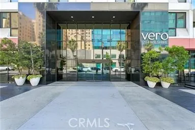 $2,280 | 1234 Wilshire Boulevard, Unit 425, Los Angeles, CA 90017