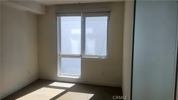 $2,280 | 1234 Wilshire Boulevard, Unit 425, Los Angeles, CA 90017