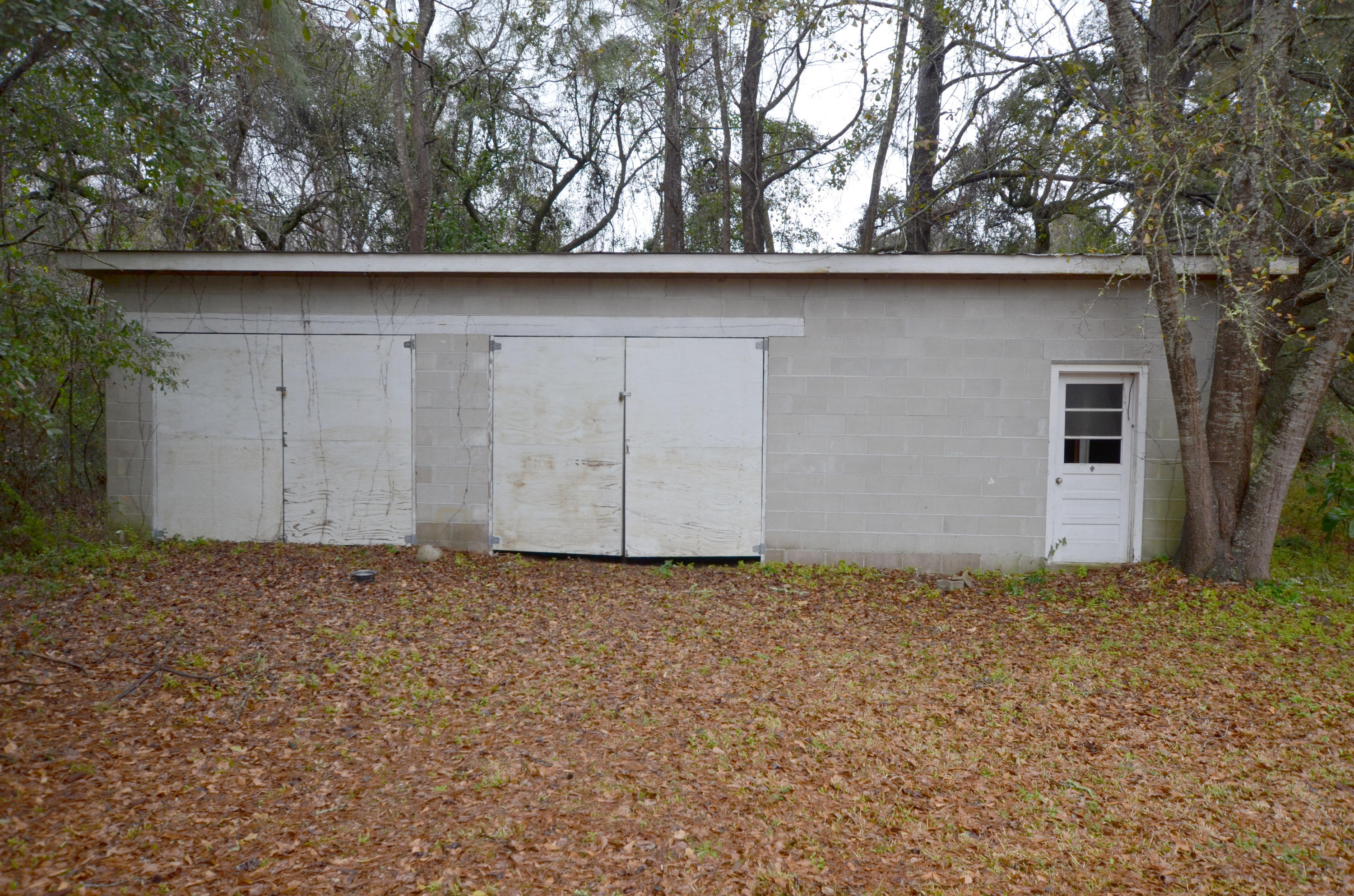 316 Dupre Road McClellanville, SC 29458 - Photo 2 of 15 DSC_00061.JPG
