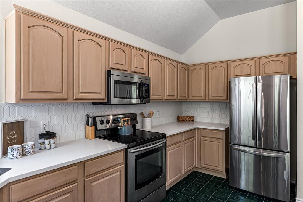 1526 Shadow Run Weatherford, TX 76086 - Photo 12 of 40