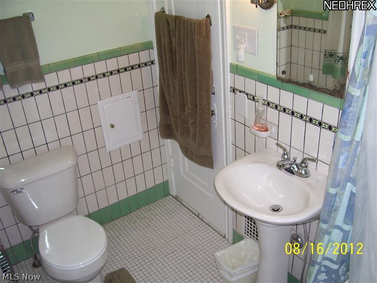 3704 Snow Road Cleveland, OH 44134 - Photo 17 of 22