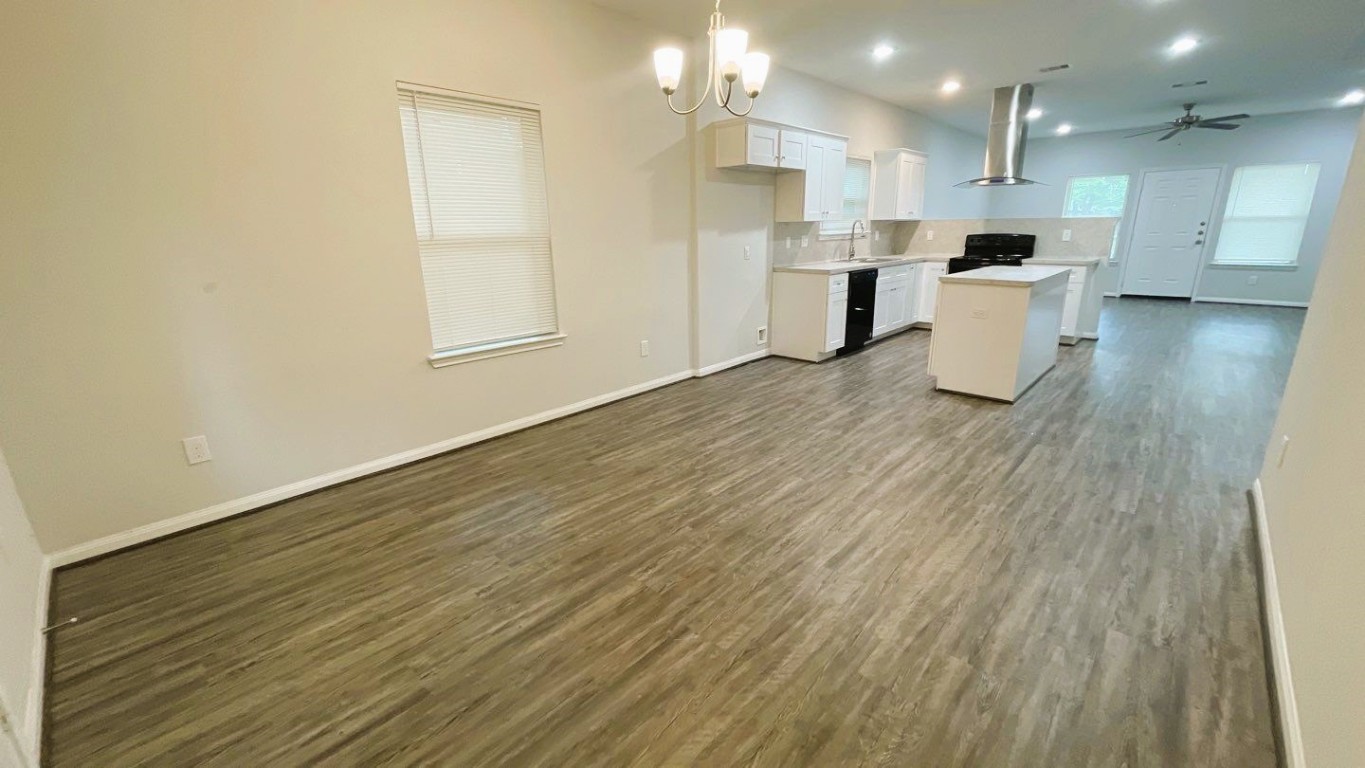 4209 Mallow Street, Unit B Houston, TX 77051 - Photo 4 of 24