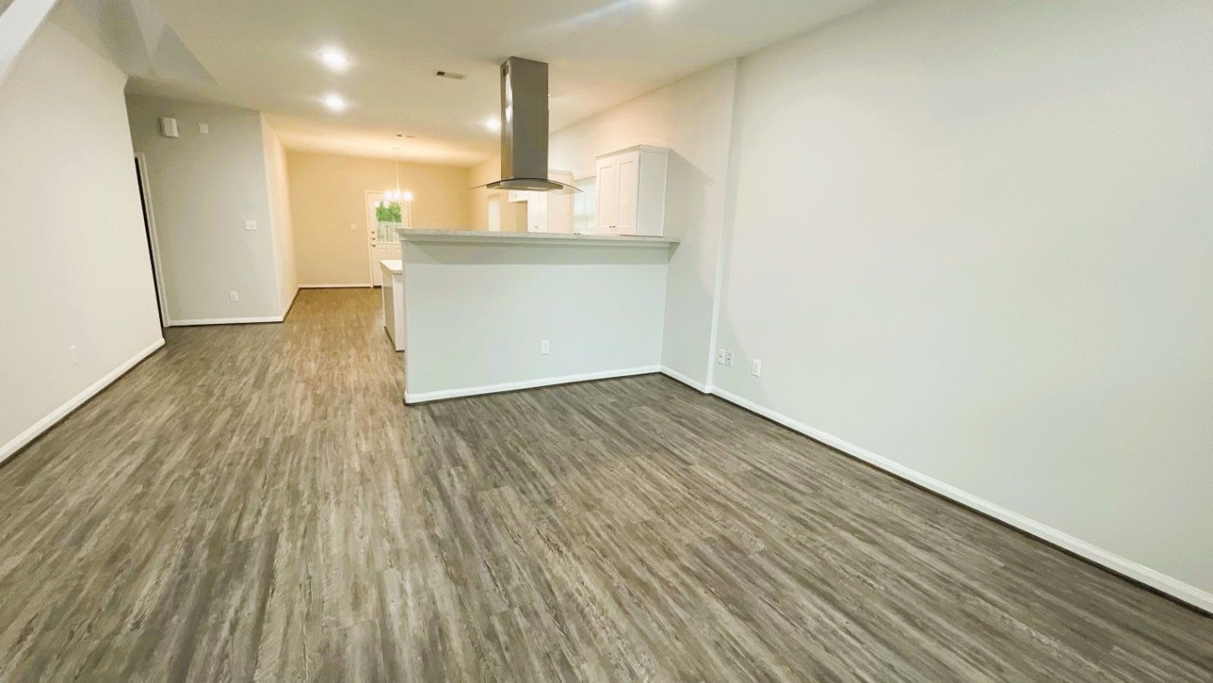 4209 Mallow Street, Unit B Houston, TX 77051 - Photo 7 of 24