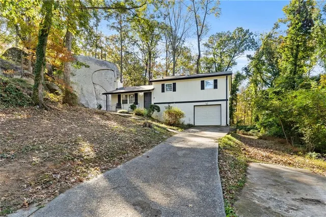 $265,000 | 1201 Boat Rock Road Southwest, Atlanta, GA 30331