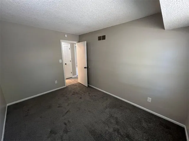 $2,045 | 1512 North Blue Mills Road, Independence, MO 64056