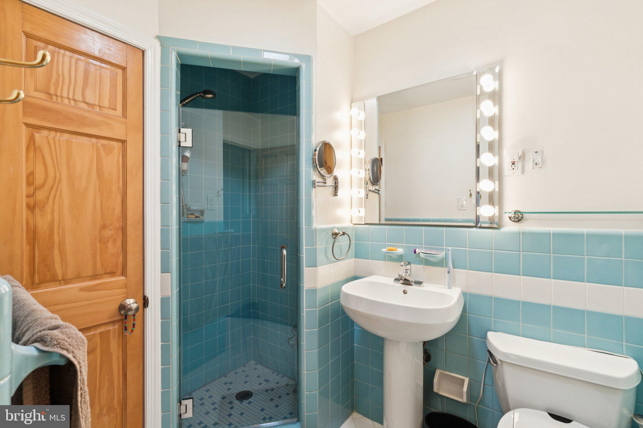 7713 Cherokee Street Philadelphia, PA 19118 - Photo 26 of 35