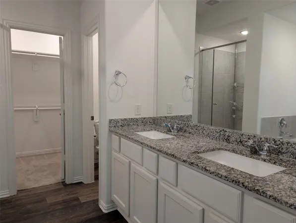 $2,800 | 10503 Dolce Lane, Rosharon, TX 77583