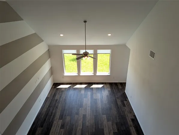 $2,800 | 10503 Dolce Lane, Rosharon, TX 77583