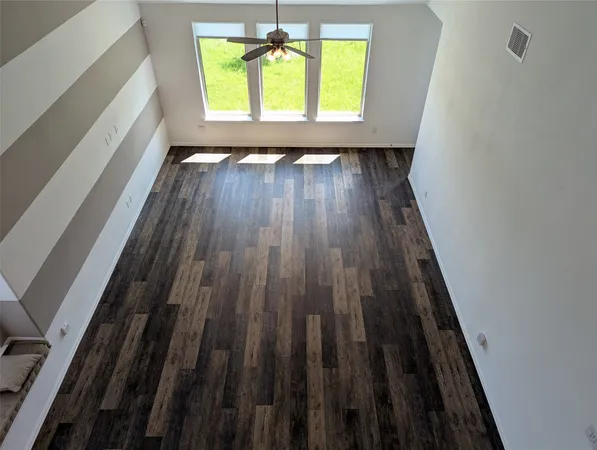 $2,800 | 10503 Dolce Lane, Rosharon, TX 77583