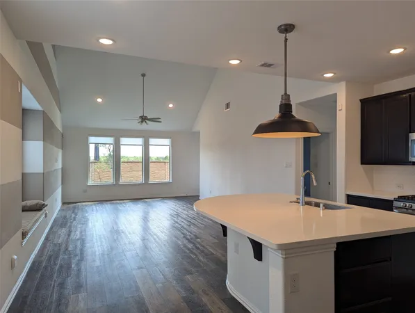$2,800 | 10503 Dolce Lane, Rosharon, TX 77583