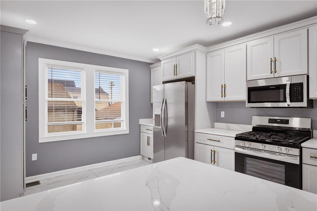 2195 Lenz Avenue Ambridge, PA 15003 - Photo 15 of 50