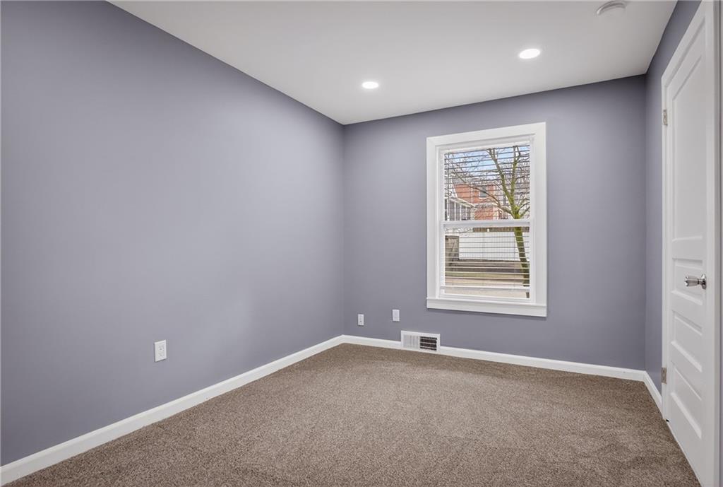 2195 Lenz Avenue Ambridge, PA 15003 - Photo 20 of 50