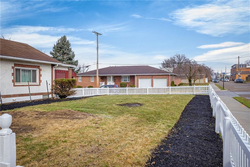 2195 Lenz Avenue Ambridge, PA 15003 - Photo 6 of 50