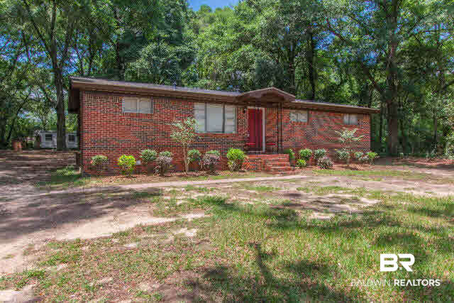 3131 North Pinetucky Road Mobile, AL 36618 - Photo 1 of 15