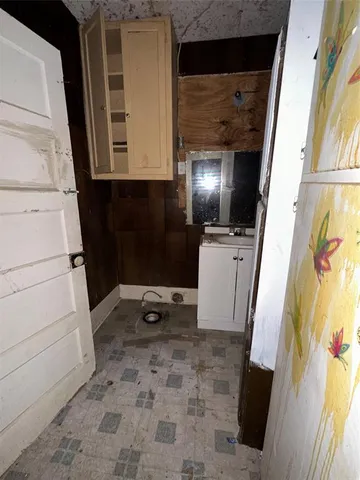 $60,000 | 709 West Navasota Street, Groesbeck, TX 76642