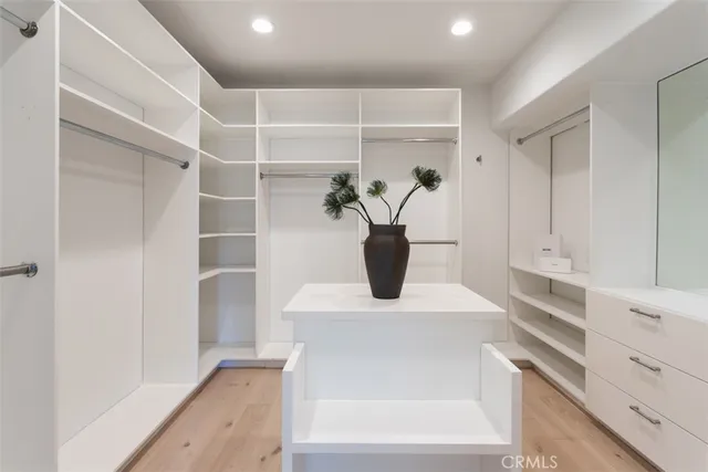 a close view of sink