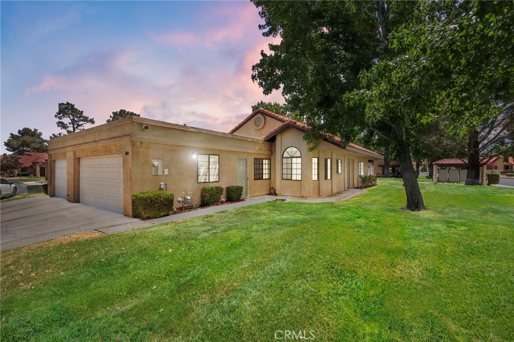 11671 Maple Street Apple Valley, CA 92308 - Photo 1 of 52