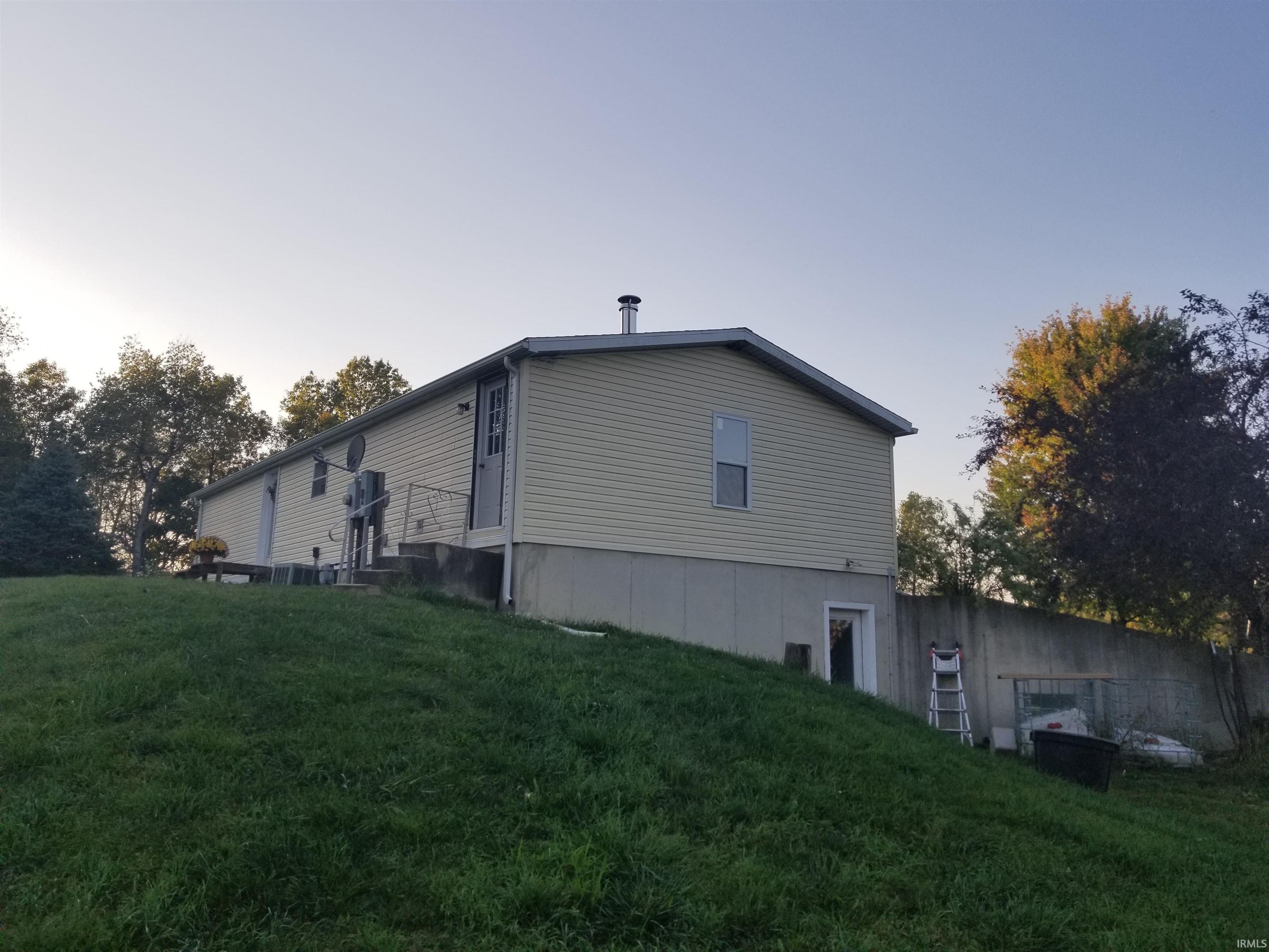 520 North Long Lake Road Albion, IN 46701 - Photo 3 of 10 Gallery Image 3