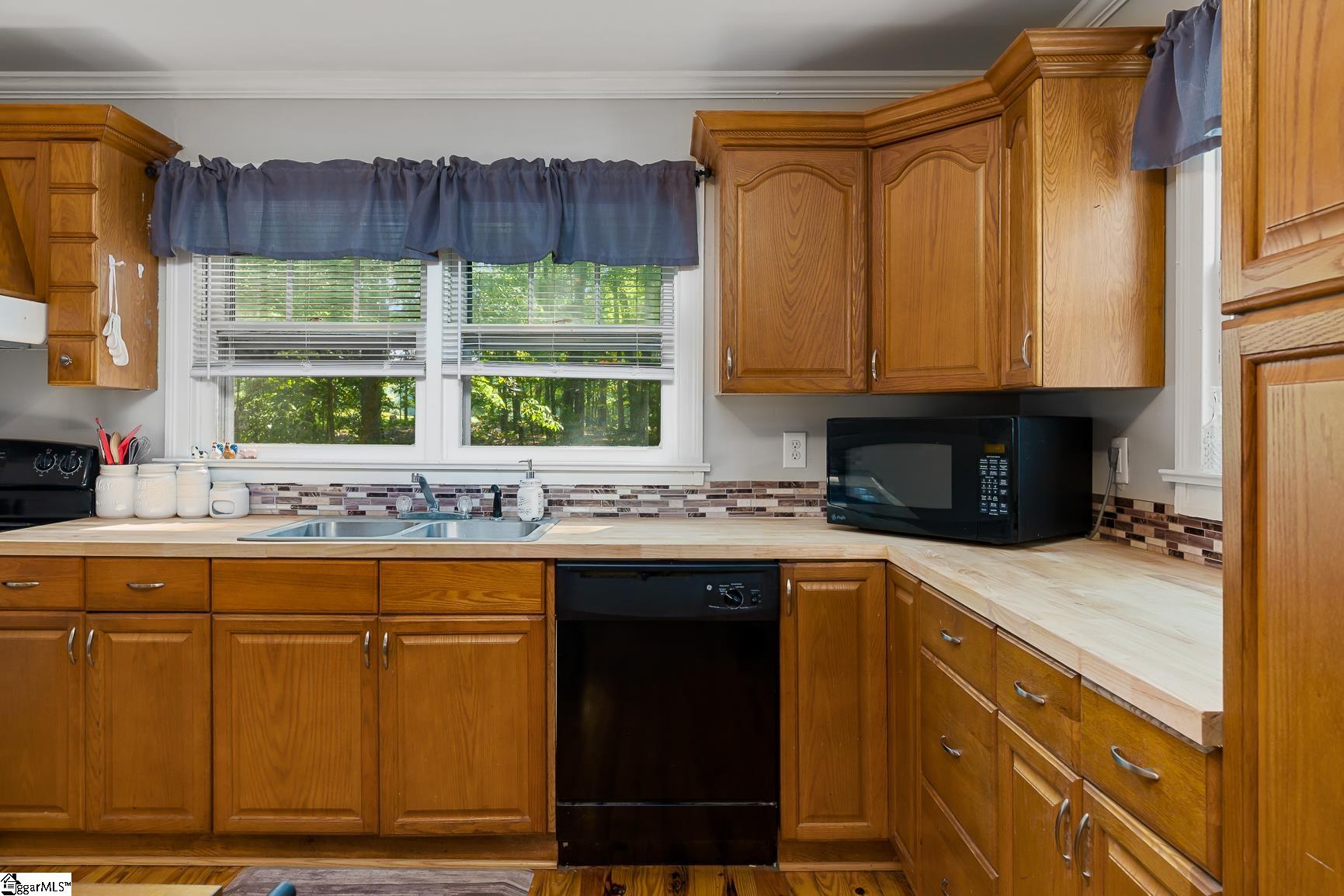 119 Pearson Road Belton, SC 29627 - Photo 8 of 22