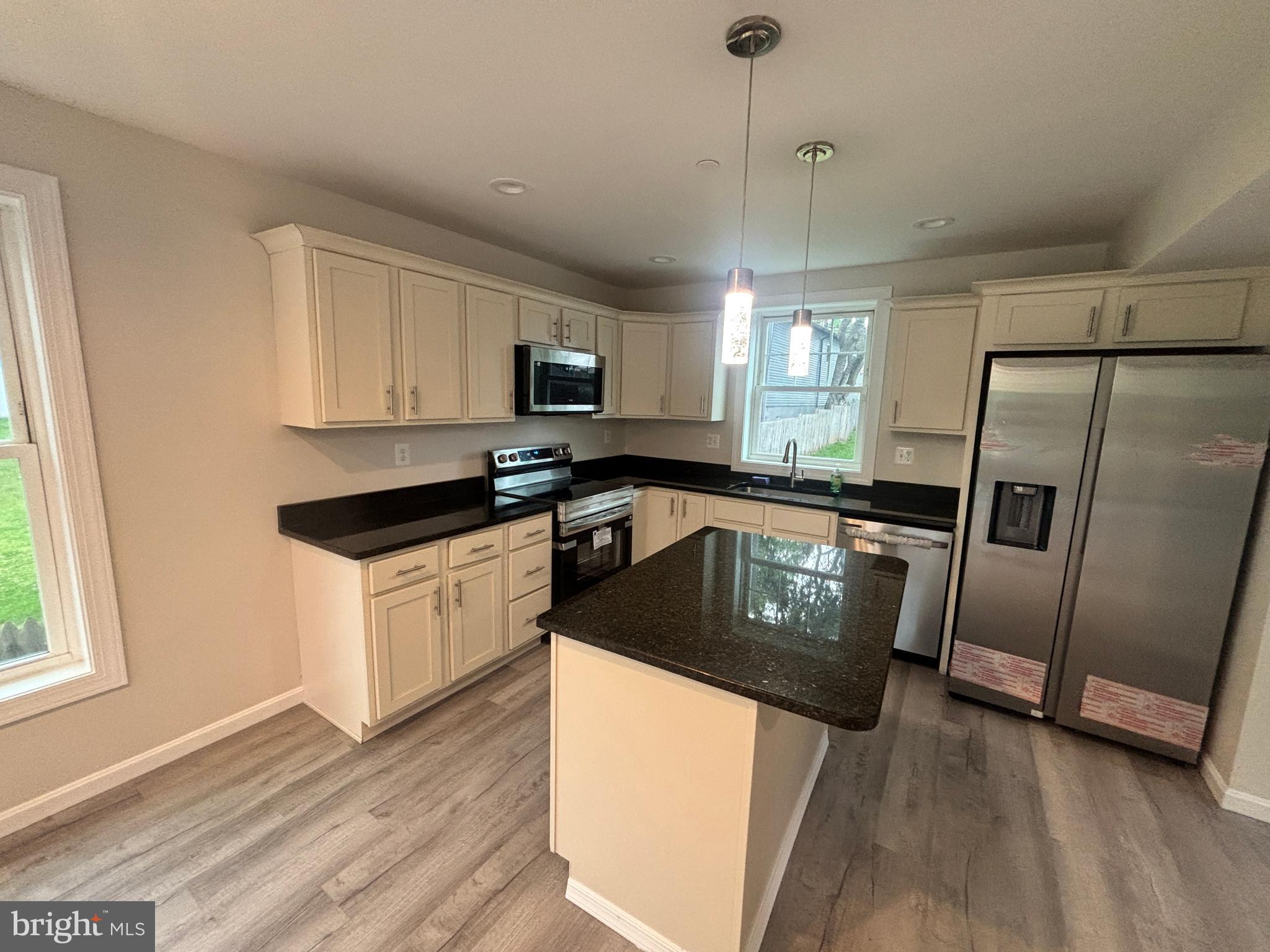 191 East George Street Westminster, MD 21157 - Photo 8 of 29