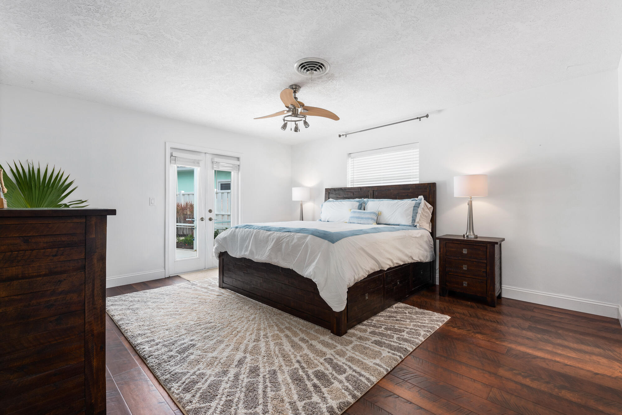 950 Marlin Drive Jupiter, FL 33458 - Photo 15 of 40 950 Marlin Dr Jupiter FL 33458 (26)