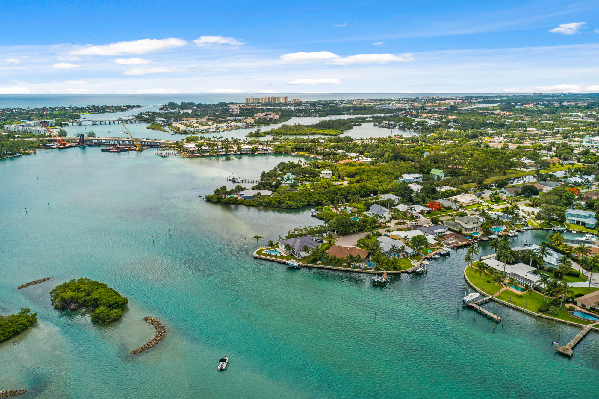 950 Marlin Drive Jupiter, FL 33458 - Photo 32 of 40 950 Marlin Dr Jupiter FL 33458 (11)