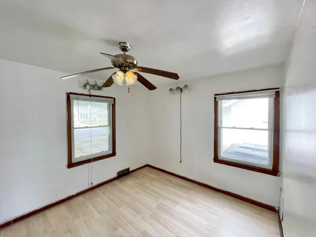 $89,500 | 111 North Park Avenue, Springfield, MN 56087