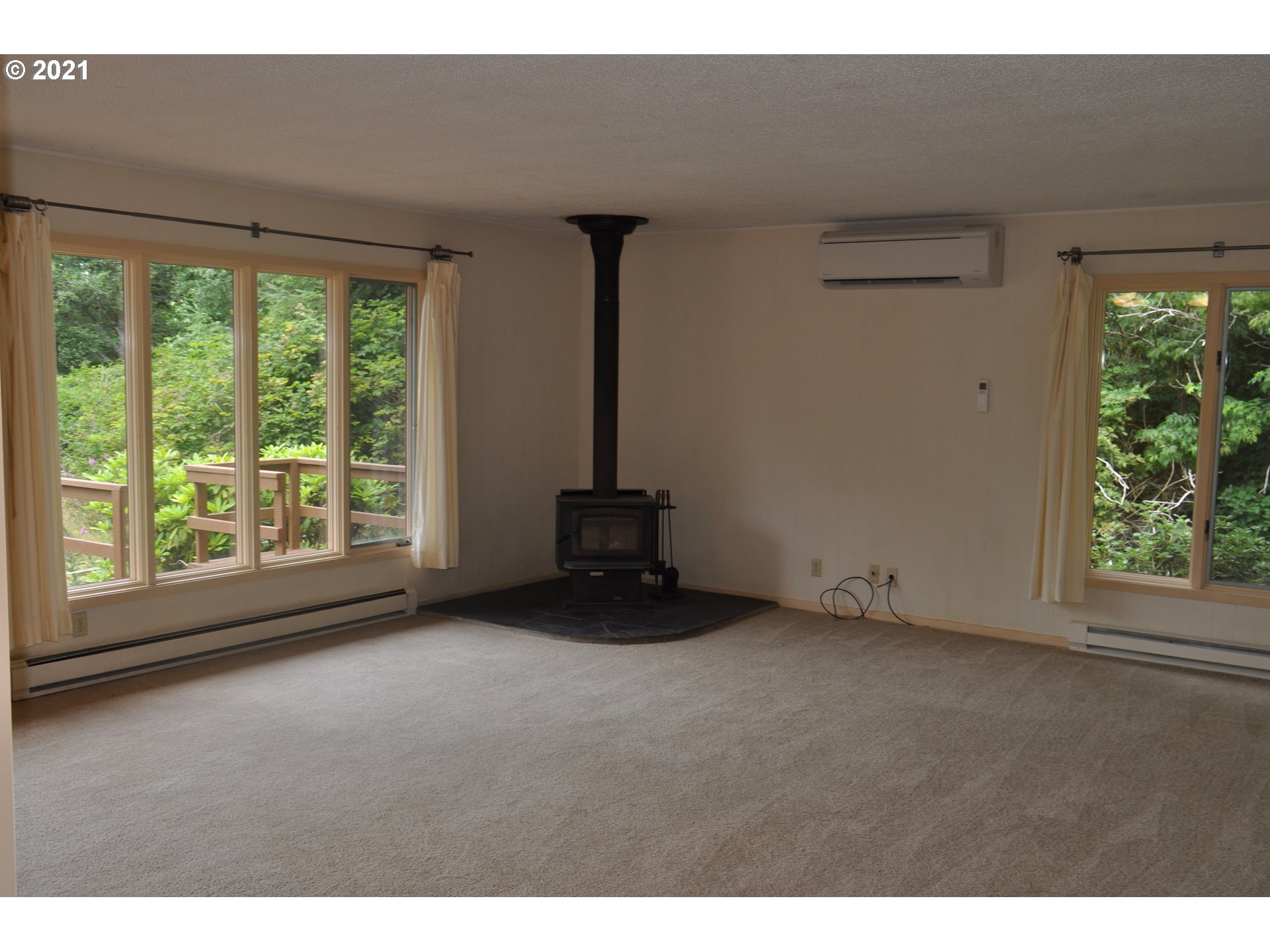 83764 Clear Lake Road Florence, OR 97439 - Photo 29 of 32 Gallery Image 29