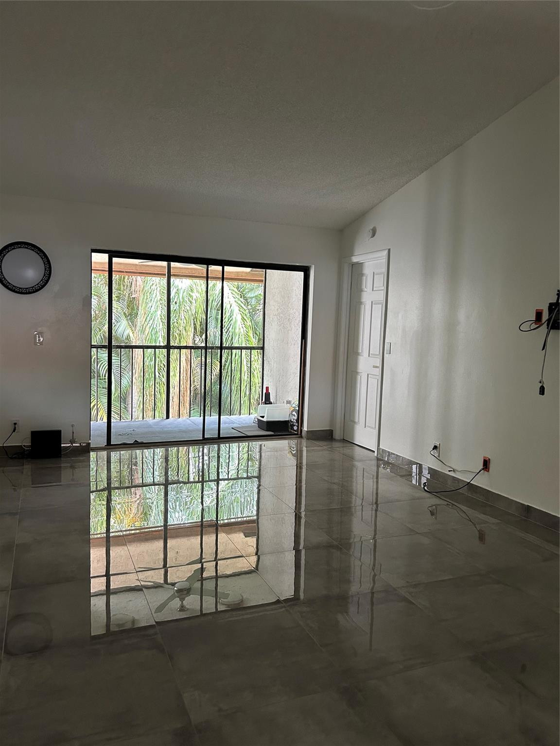 22052 Palms Way, Unit 202 Boca Raton, FL 33433 - Photo 2 of 10 Photo 2