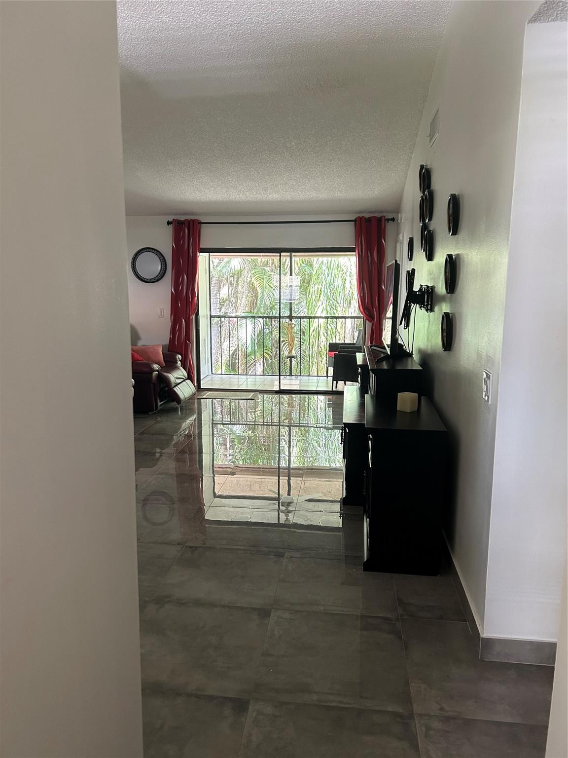 22052 Palms Way, Unit 202 Boca Raton, FL 33433 - Photo 5 of 10 Photo 5