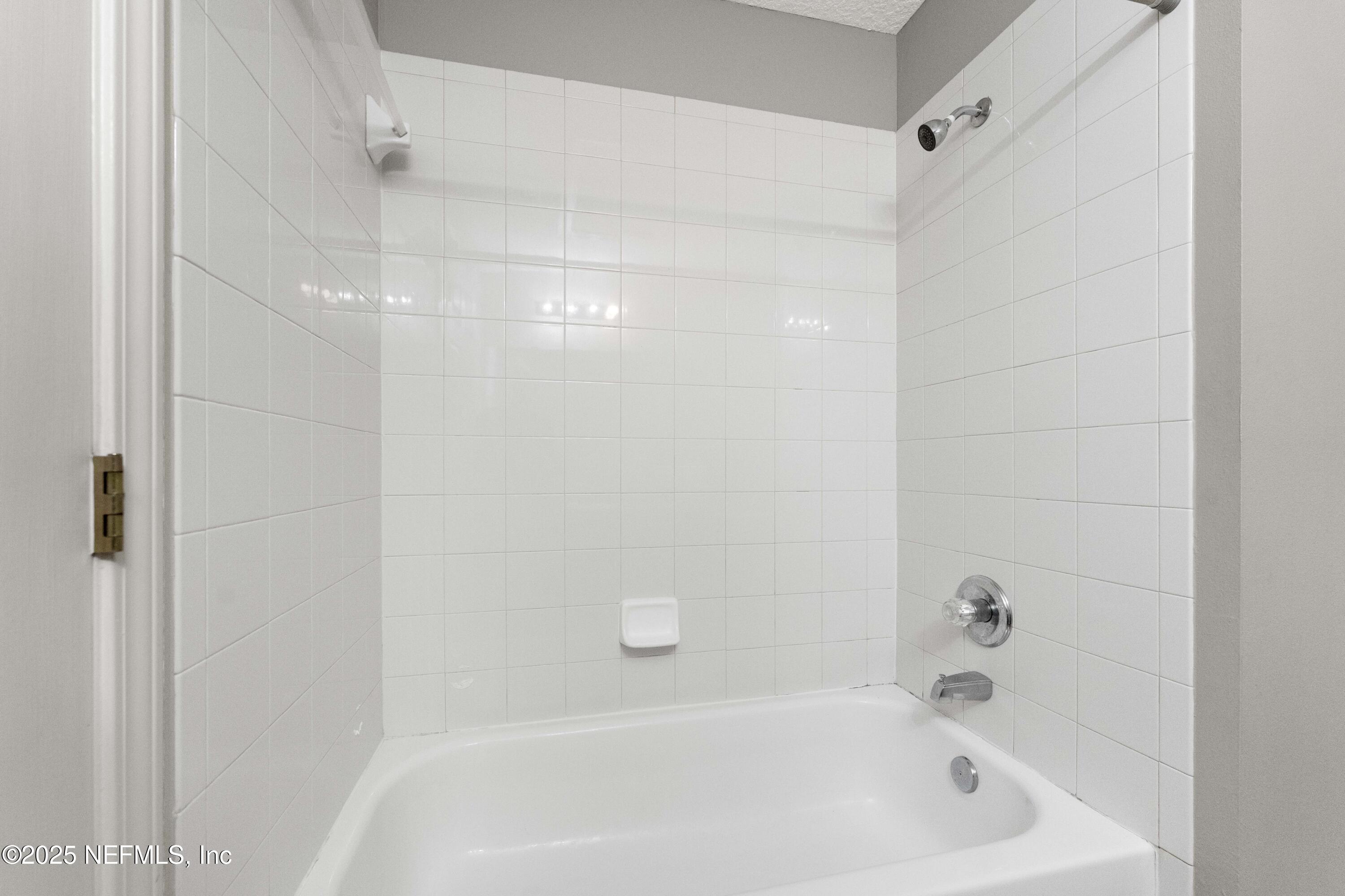 5260 Collins Road, Unit 1304 Jacksonville, FL 32244 - Photo 17 of 23 5260 Collins Rd Unit 1304 Edit-19