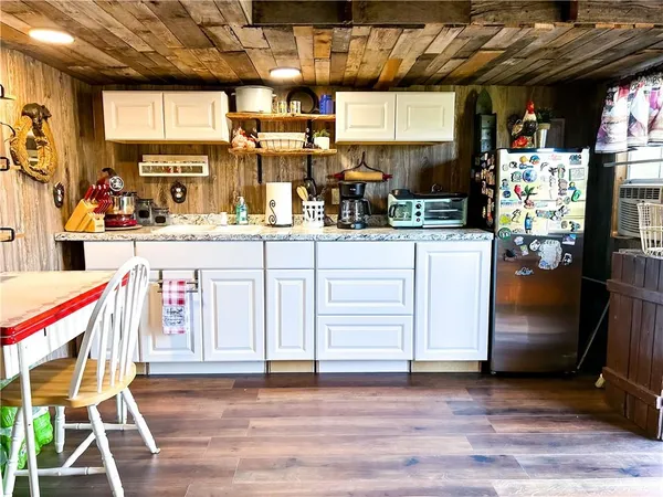 $335,000 | 134 North Linn Valley Drive, Linn Valley, KS 66040