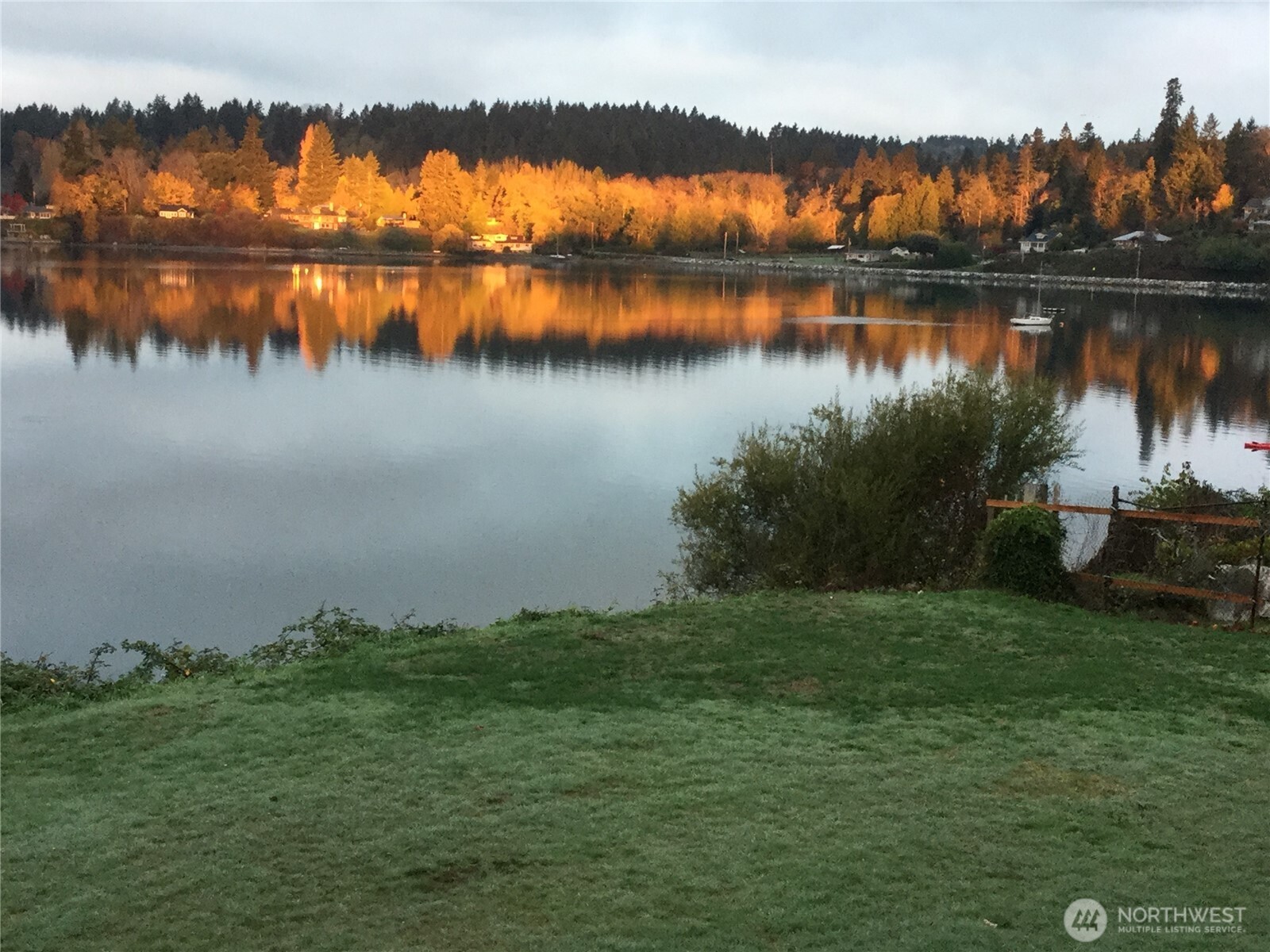 22617 Kingsbury Road Southwest Vashon, WA 98070 - Photo 28 of 29 a view of a lake in middle of forest