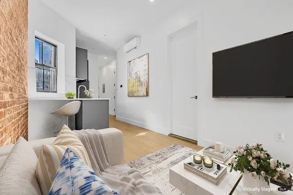 $6,200 | 356 West 48th Street, Unit DUPLEX A | Hell's Kitchen