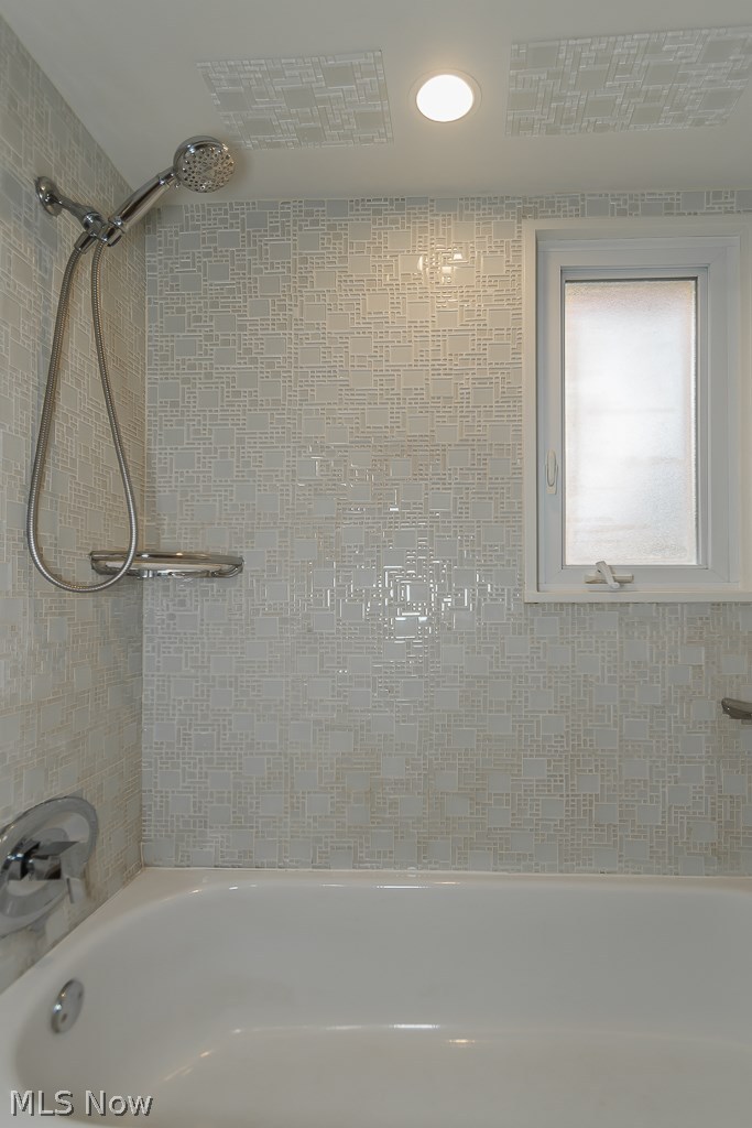 5492 Roy Road Cleveland, OH 44143 - Photo 15 of 22