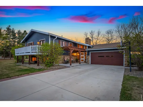 $900,000 | 2021 Riverglen Drive, Berthoud, CO 80513