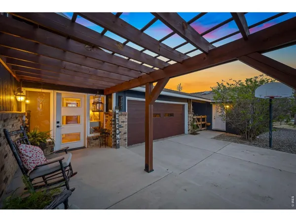 $900,000 | 2021 Riverglen Drive, Berthoud, CO 80513